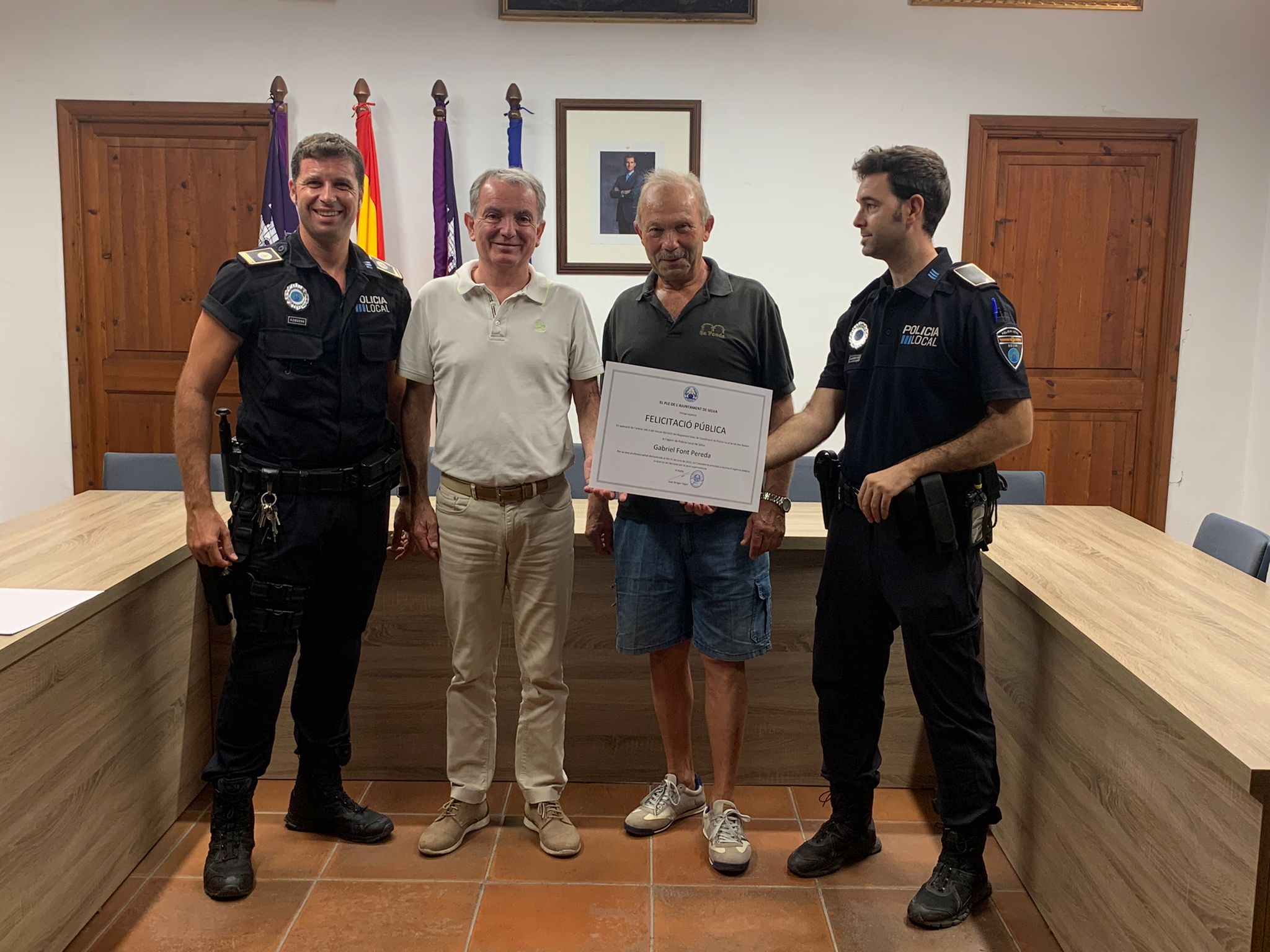 Felicitació pública al Policia Local Gabriel Font Pereda
