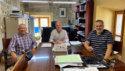 Portada Reunió per l'obertura d'un Centre d'Estades Diürnes