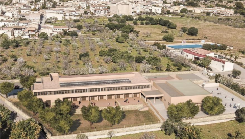 Portada L’IBISEC treu a licitació la construcció de la nova escola de Caimari