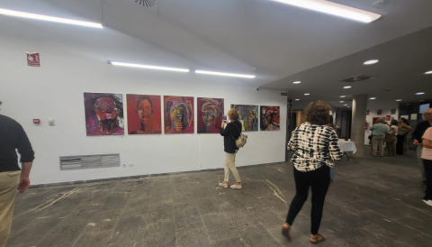 Portada Inauguració "CUIDADO! EL ARTE MUEVE EL MUNDO"