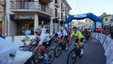 Portada La segona edició del Salt de Tramuntana reuneix 140 ciclistes a Selva