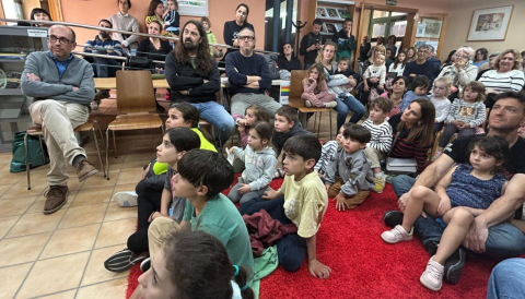 Portada Edició municipal del Llibre: Però, on és la biblioteca?